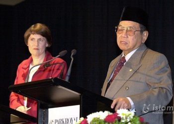 Gus Dur Bapak Sosialisme dari Pesantren Abad ke