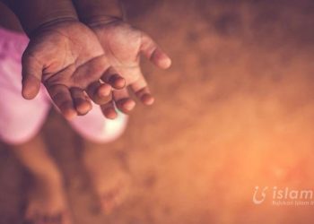 Puasa Praktik Spiritual dan Sosial