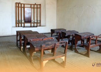 Pesantren Kontinuitas dan Perubahan