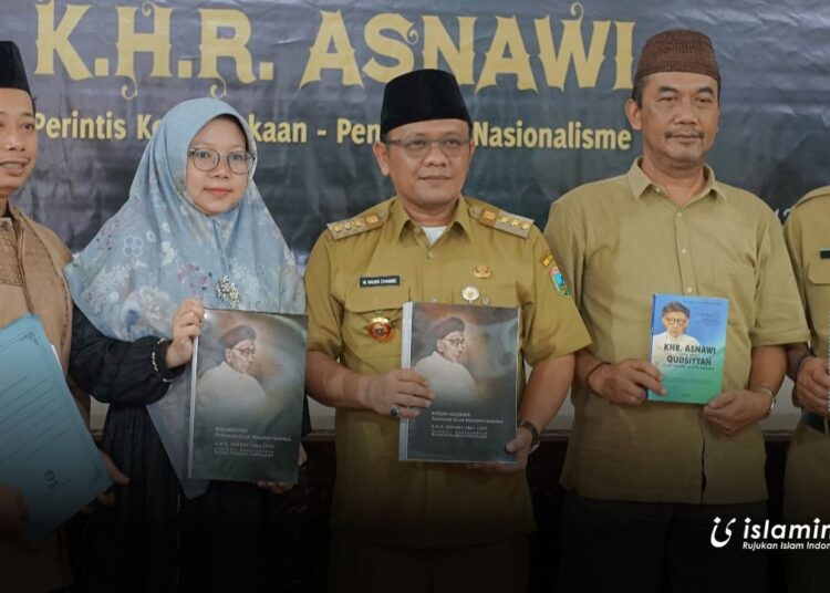 K.H.R. Asnawi Perintis Kemerdekaan - Penggerak Nasionalisme
